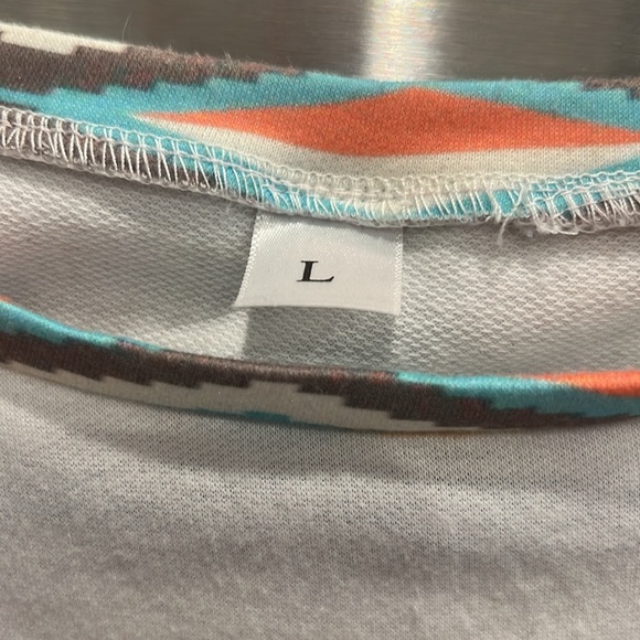 Womens large Native American sweatshirt - Picture 2 of 5